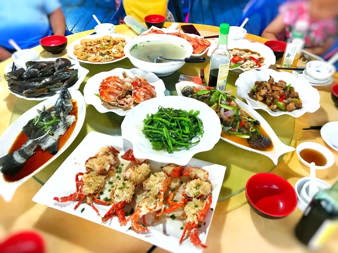 走,去海南过年去!撒网捕鱼、帆船体验、海鲜大餐,开心过大年