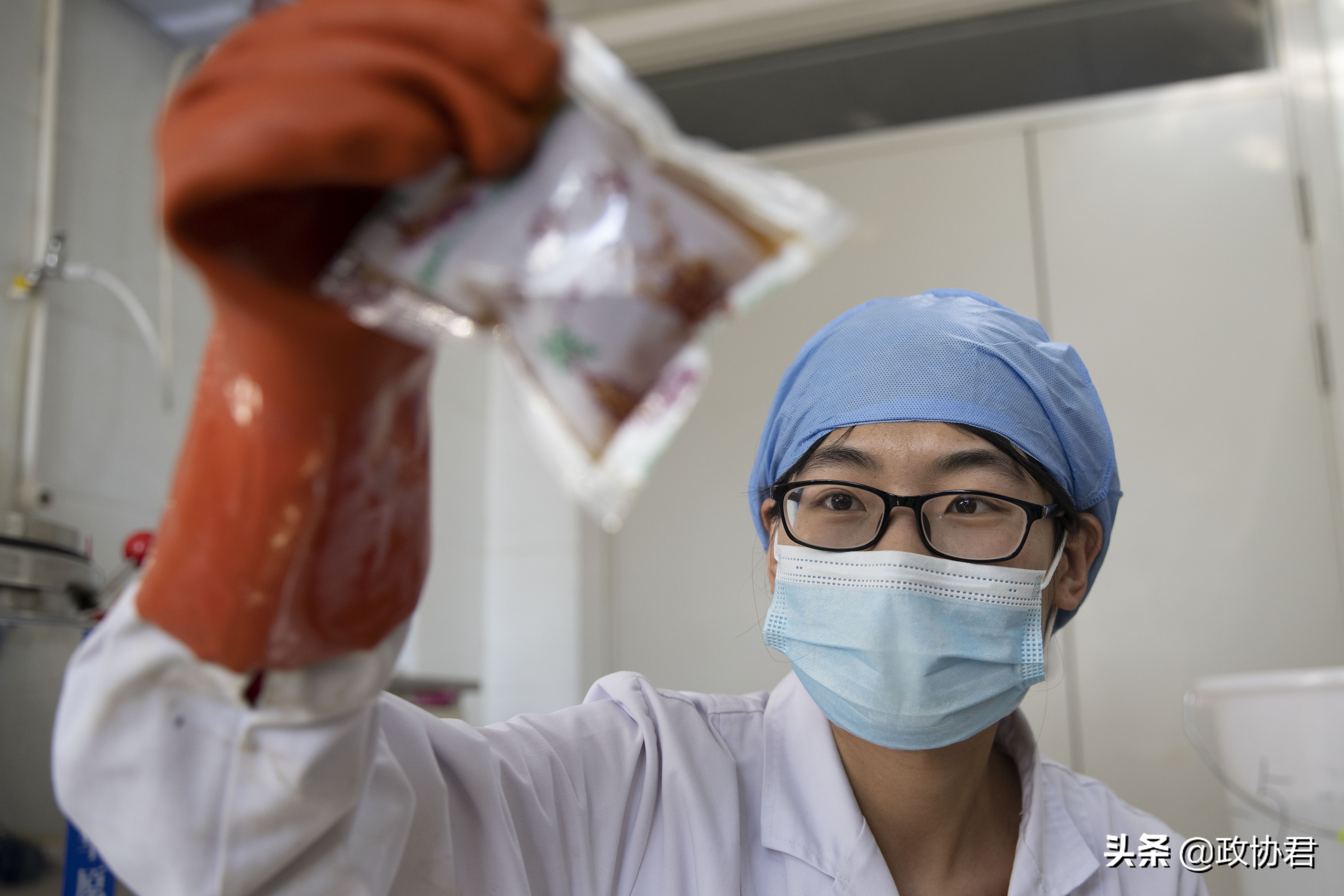 疫情防控的“中国良方”！中医药在全球抗疫中发挥了哪些切实作用？