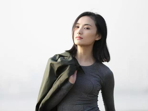 王菲前夫李亚鹏，新婚二胎还是女儿，见他人儿子爱不释手