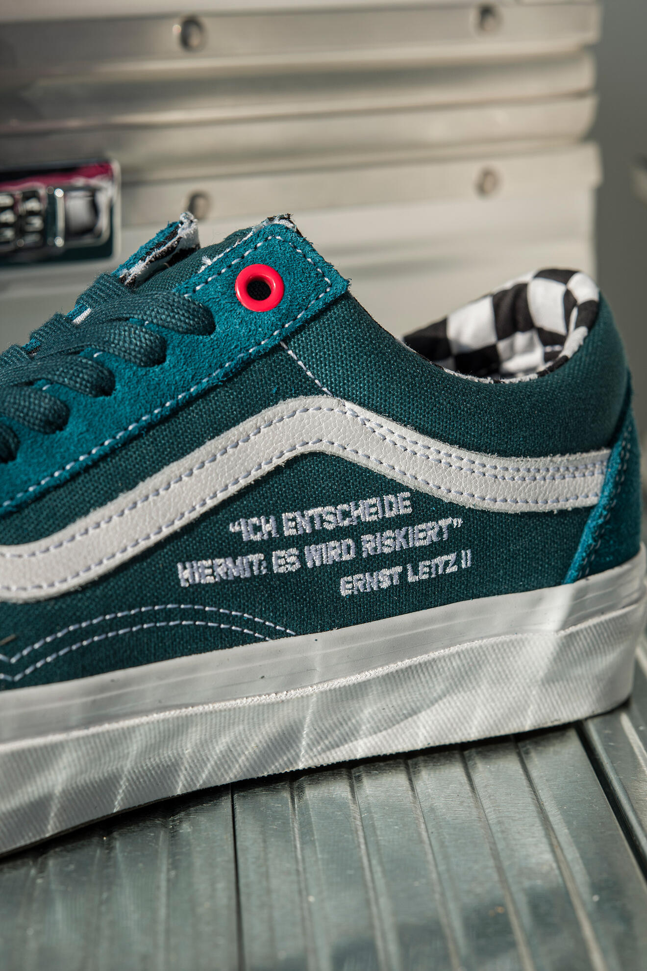 也许是 Vans 近期最贵但最有意义的联名