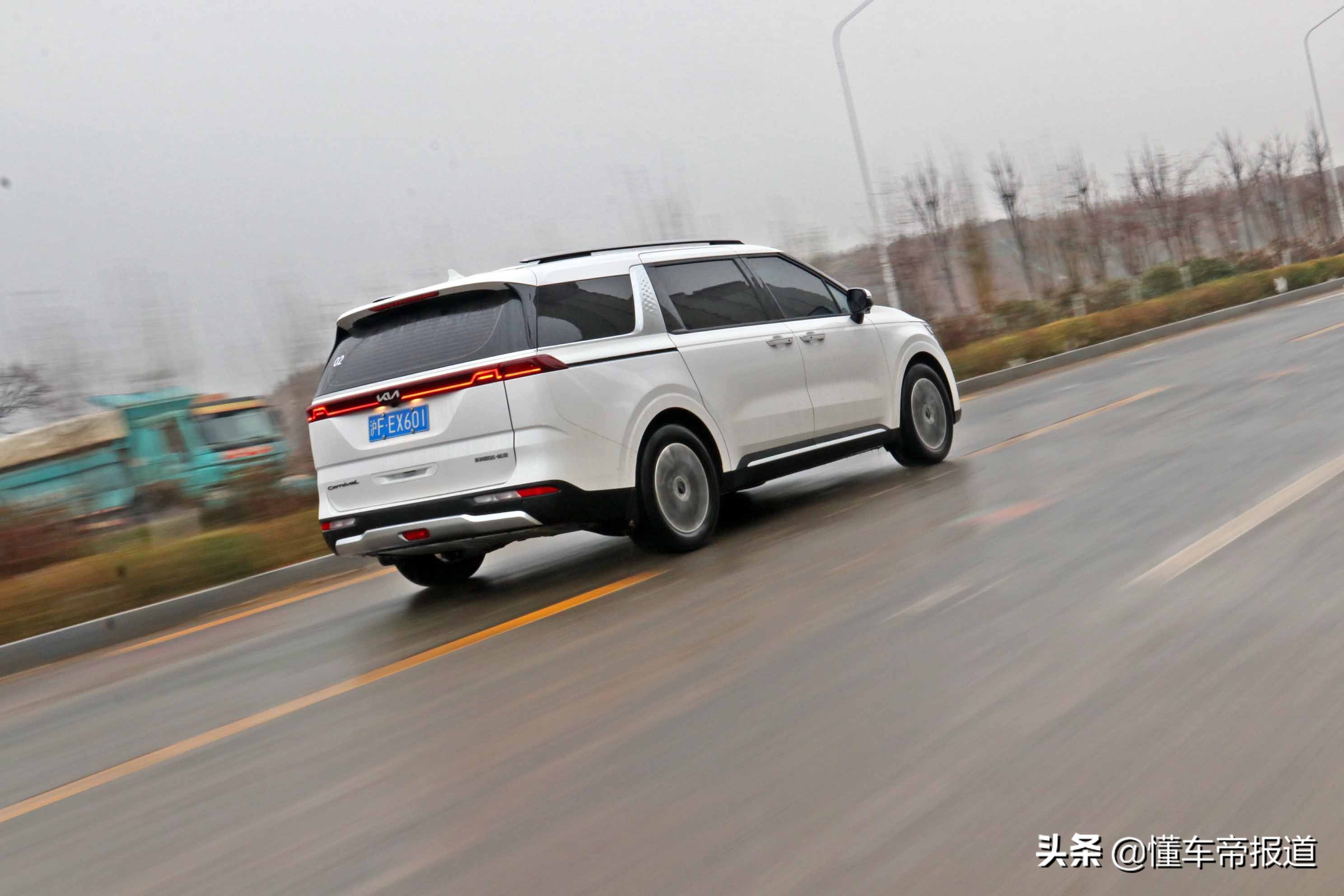 对比｜舒适家用选谁好？奶爸看过来！起亚嘉华VS广汽丰田塞纳