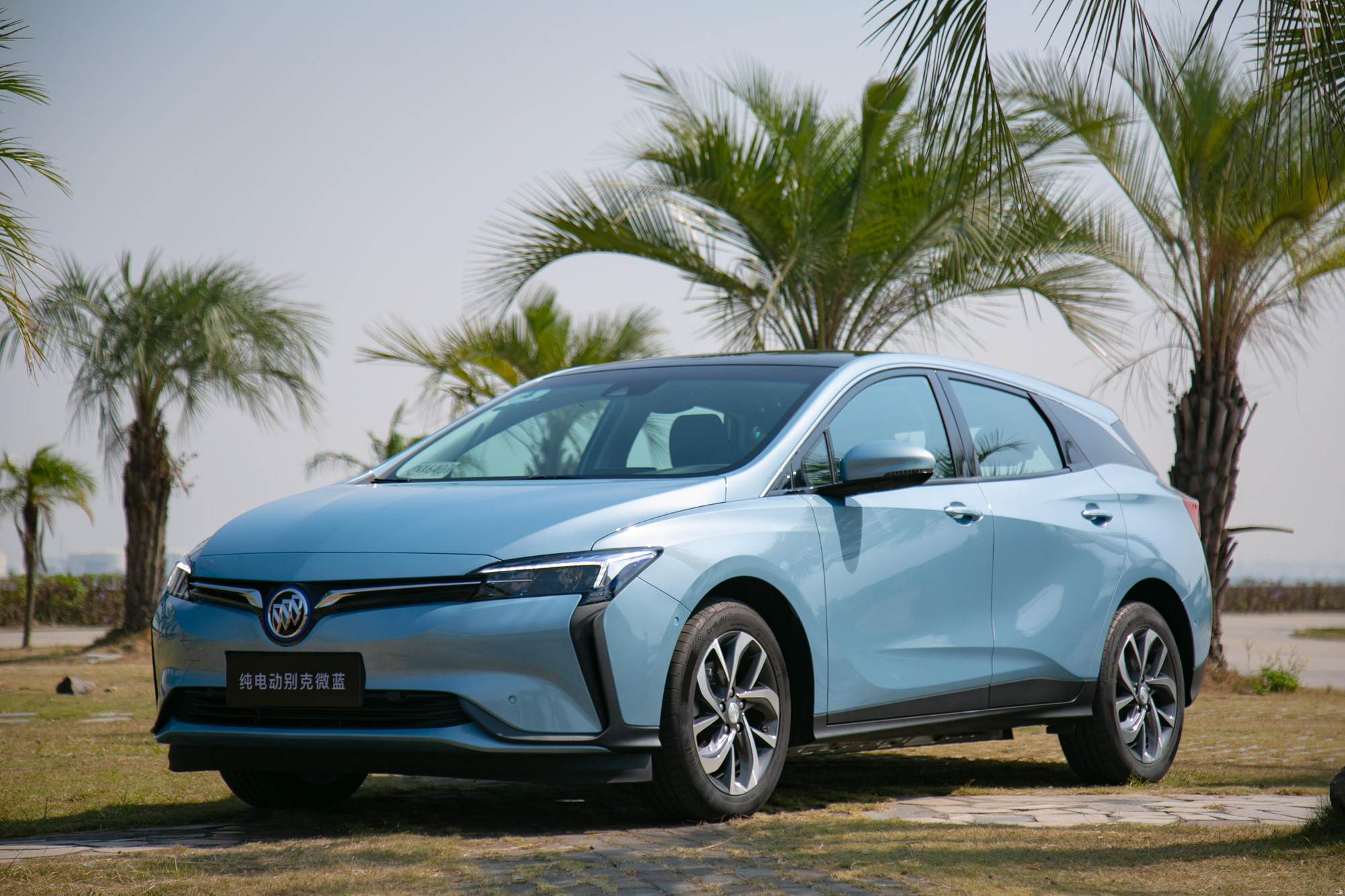 新款别克微蓝6上市,售价降1万余元,续航里程增加,加量还降价