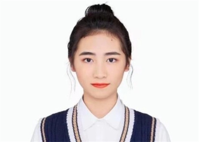 湖南高三女学霸戴宇菁：高考前夕白血病离世，遗嘱让师生泪目