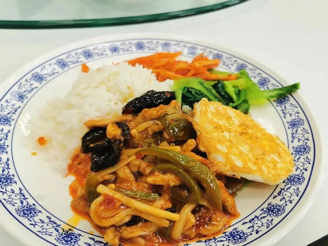 高考必胜！坐拥3个地铁站，食堂比男寝还多！2022，北师大等你赴约！