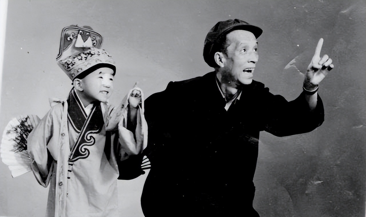 自称“野路子”出身，他却拍出口碑异常火爆的神片