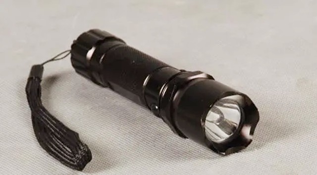 08年云南三姐弟离奇死亡，死前主动将衣服脱光，警方：是被冻死的