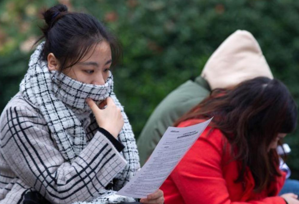 大学女生“受欢迎”身高排名，168cm成垫底，女生：男生说的不算