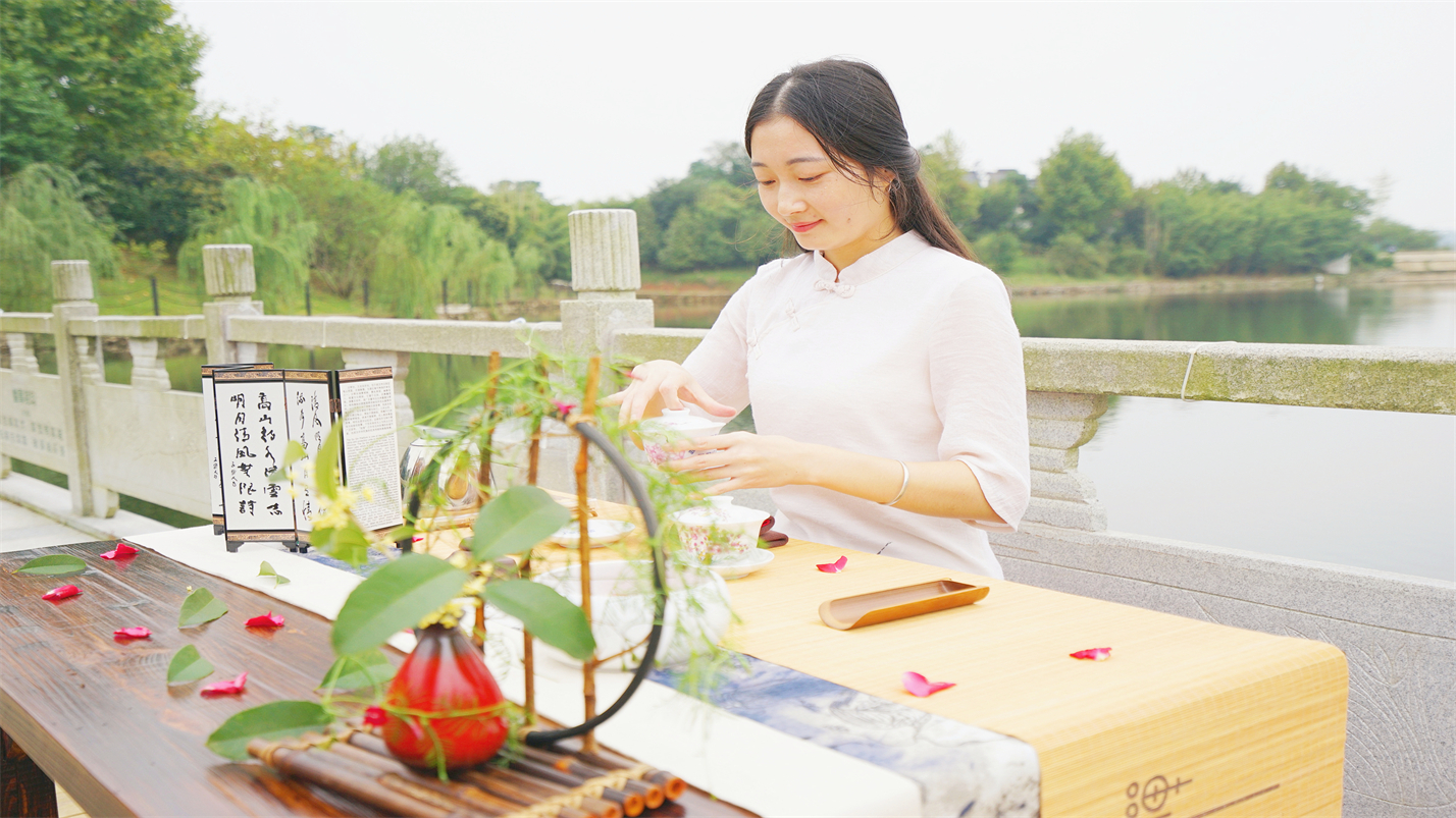 淡茶以待明者，浓茶以待强者