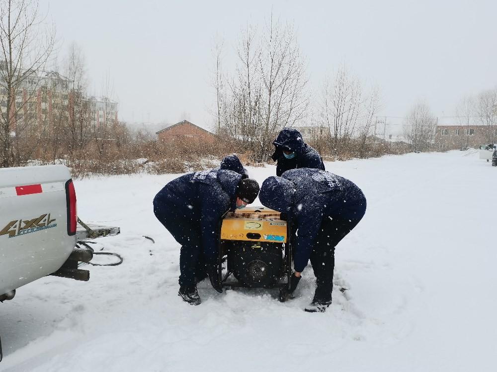 暴雪突降，黑龙江大兴安岭移动分公司及时排查通信线路隐患保障线路安全畅通