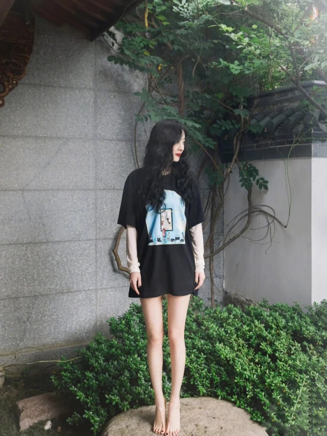 杨幂的少女感穿搭请收下