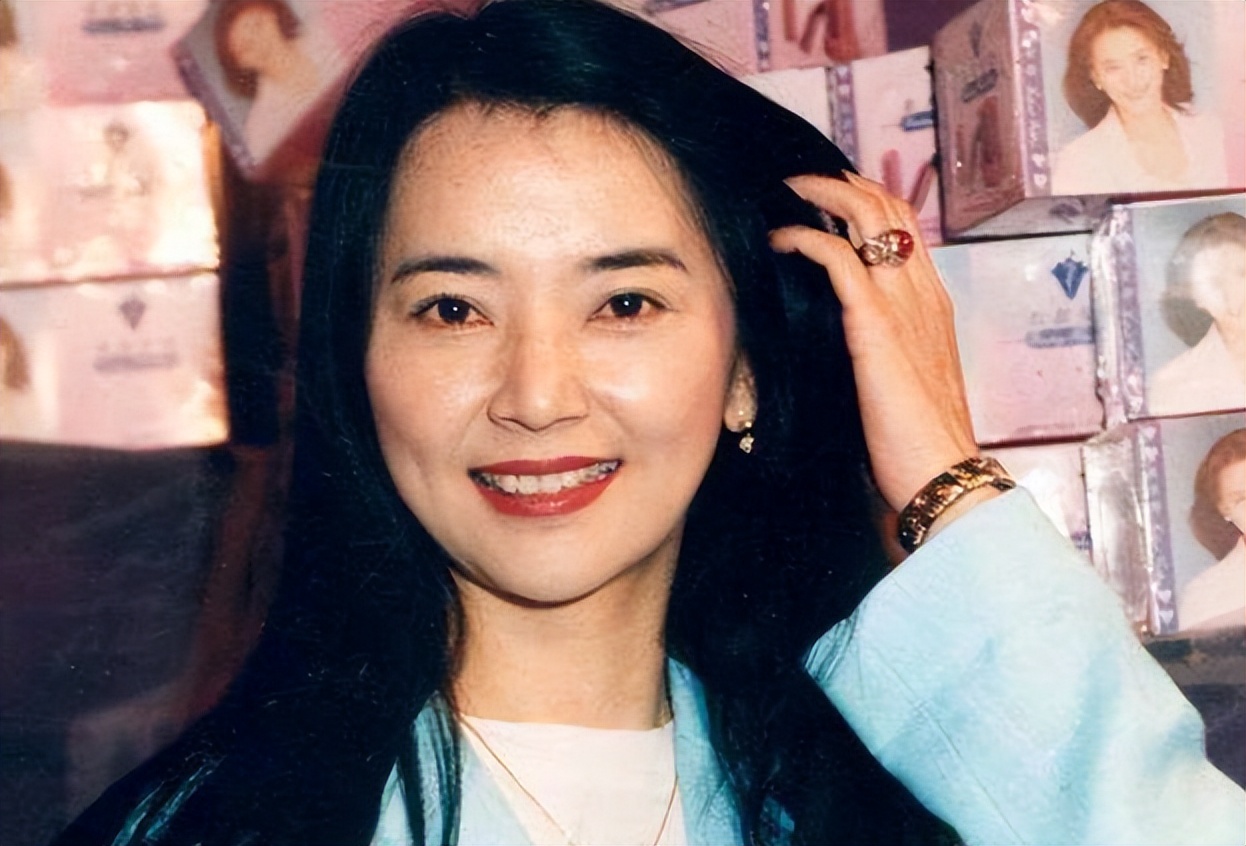 胡慧中：林青霞的接班人，挚爱的两个男人，一个惨死一个锒铛入狱