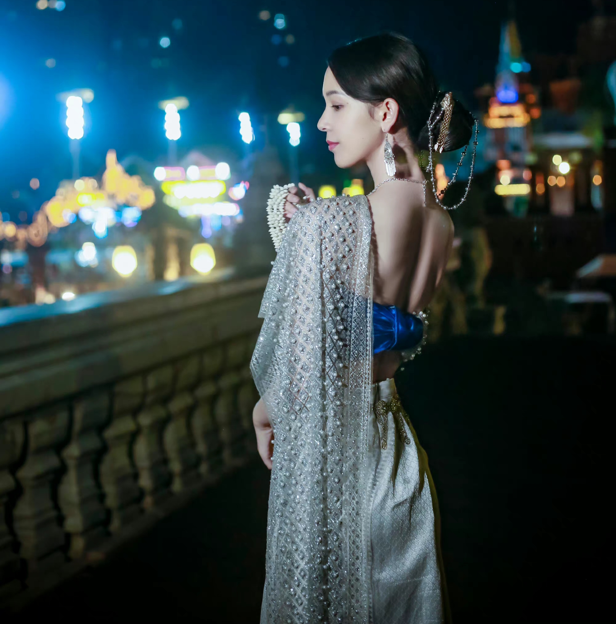 女明星"营业",鞠婧祎任敏宋轶陈瑶傣族造型