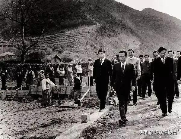韩国独立仅短短70多年,为什么要分为第一至第六共和国?