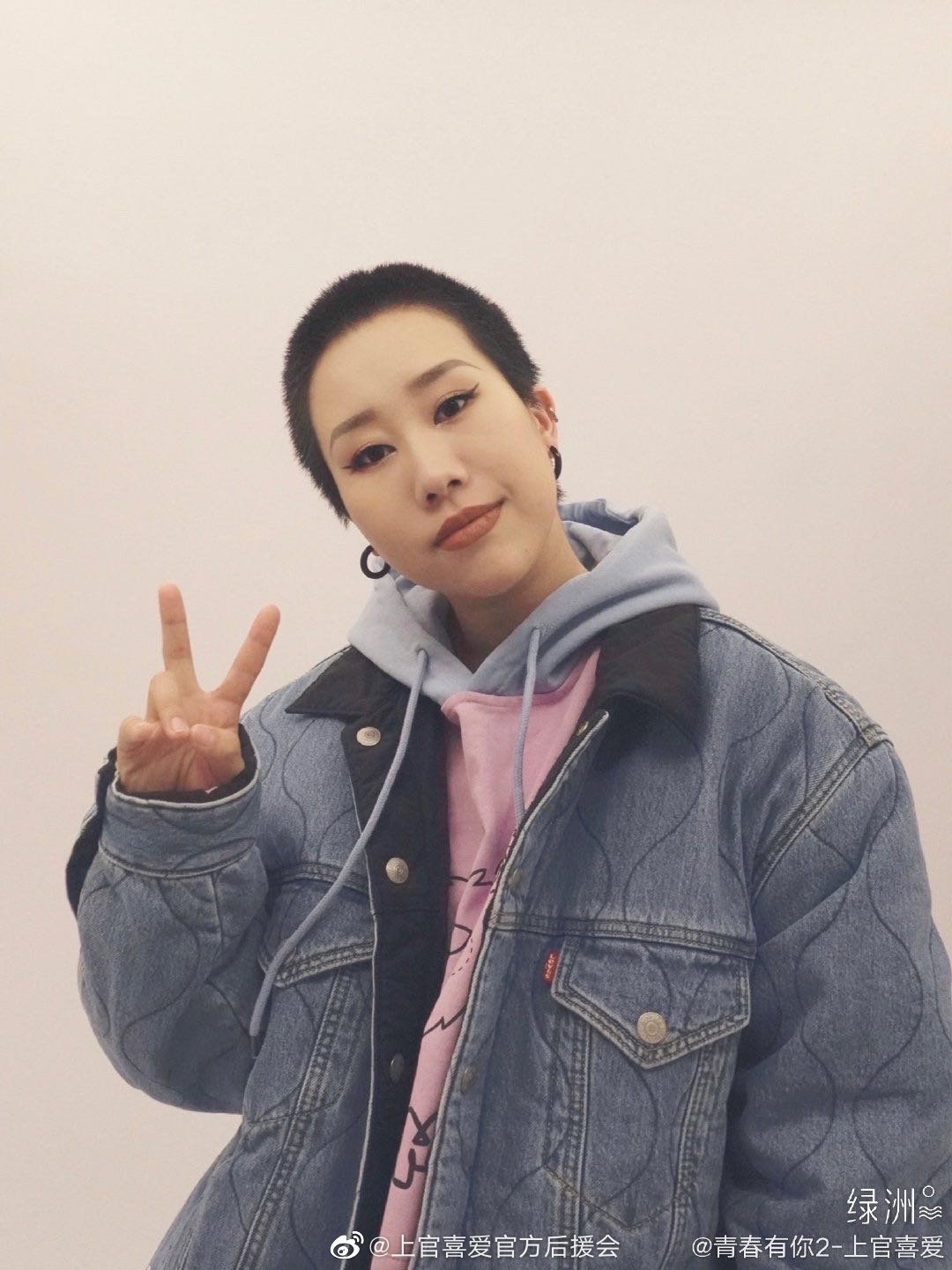 因青2成名的上官喜爱，自曝入行多年负债79万，靠公司预付金生活