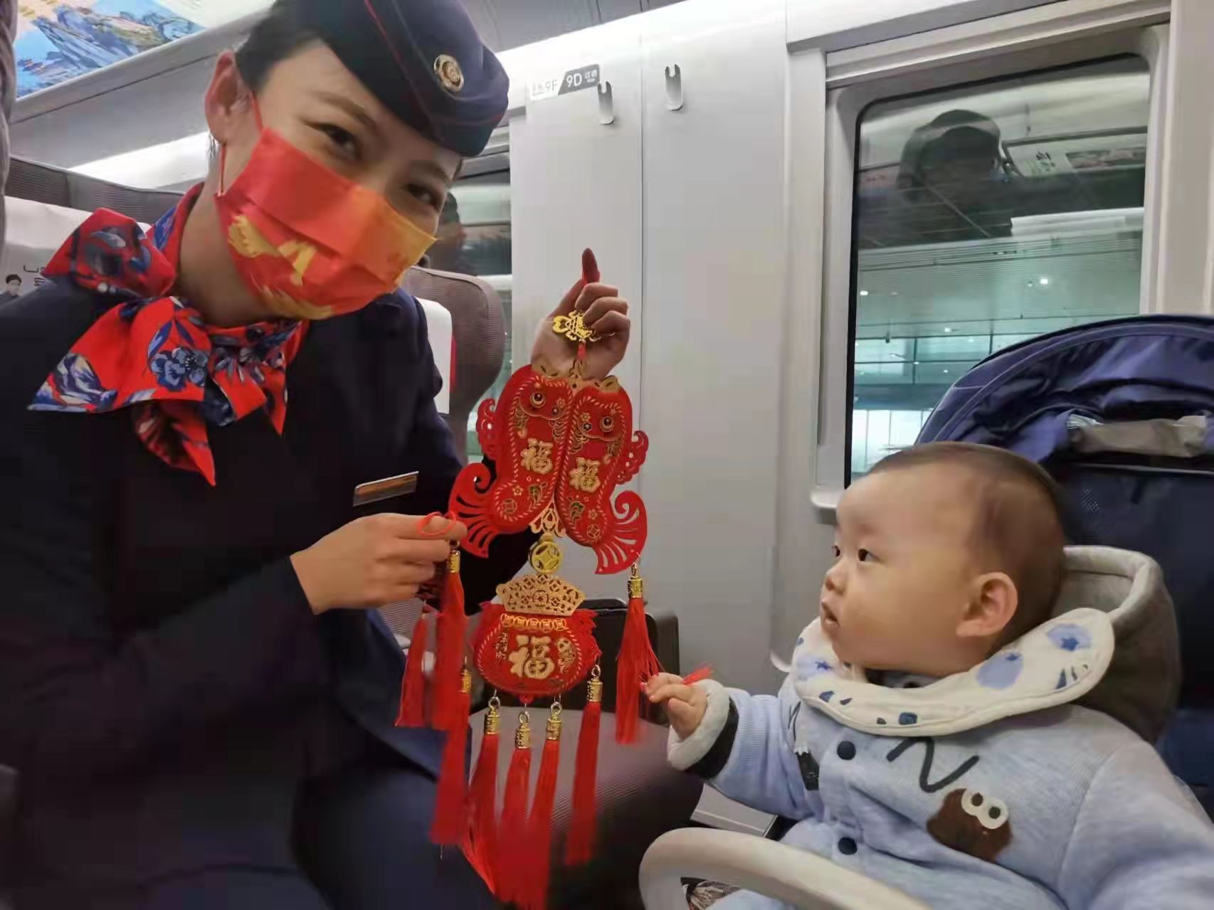 郑州高铁二队开展“迎新春 贺冬奥”庆祝活动