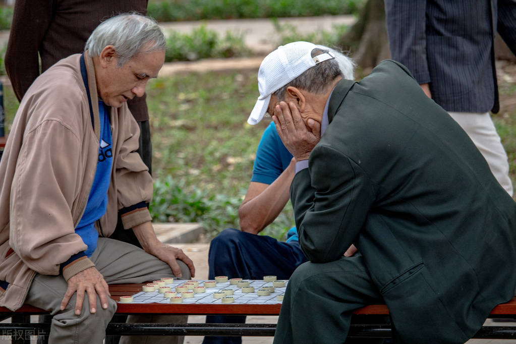 养老金上涨通知5月20号会发布？不按工龄调整了？30年工龄有用吗