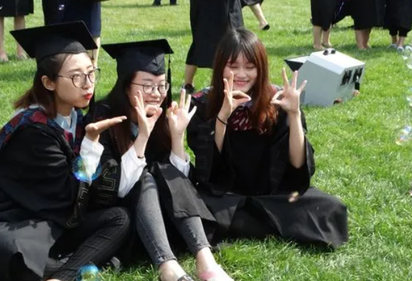 大学毕业后可以领的专属福利，毕业五年内有效，看看你是否有份