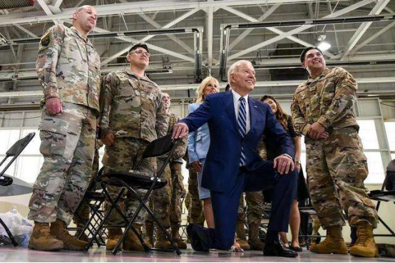 美国的航天梦，竟然被俄罗斯“卡脖子”了？