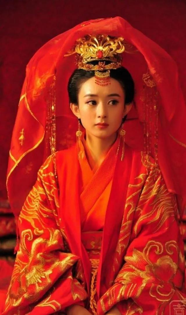 幸福到万家：赵丽颖那些年的红衣造型，你最喜欢哪一个？