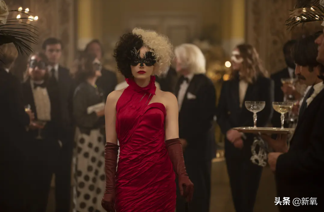 长得姬里姬气配一脸，实际上却是正版和盗版的差别？