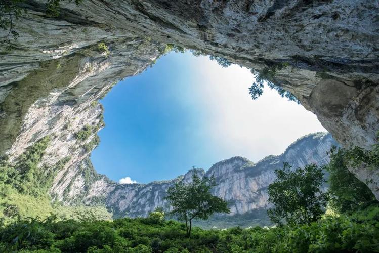 云南镇雄有个天坑溶洞群，将打造为地质公园