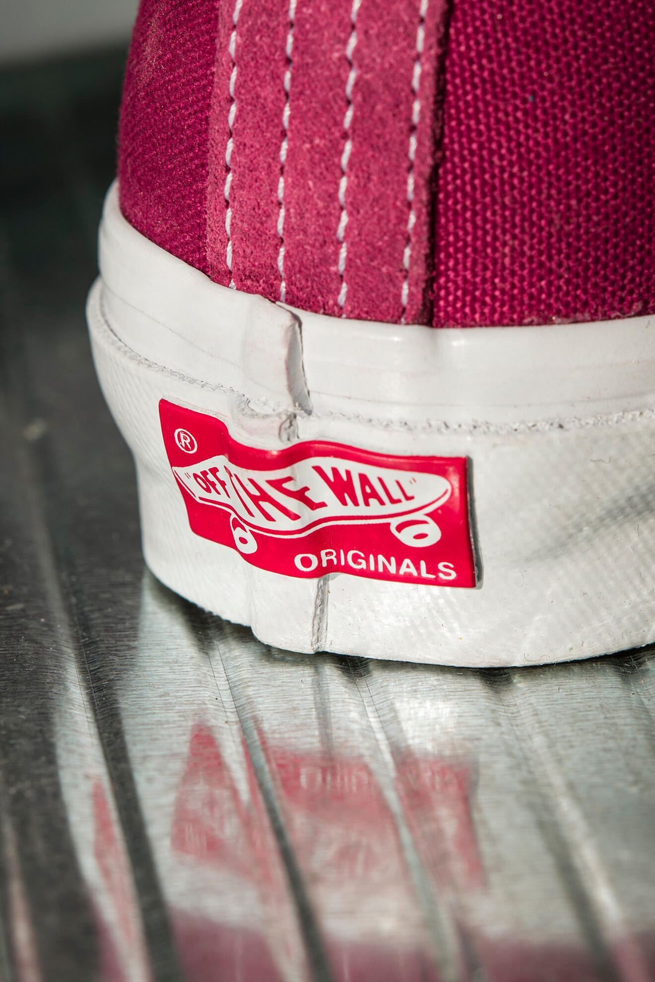 也许是 Vans 近期最贵但最有意义的联名