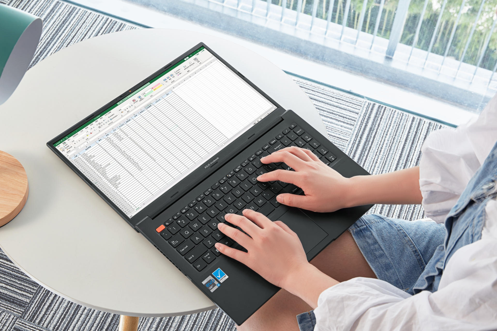 笔记本屏幕应该怎么选(笔记本屏幕哪个牌子好) - 114货源网