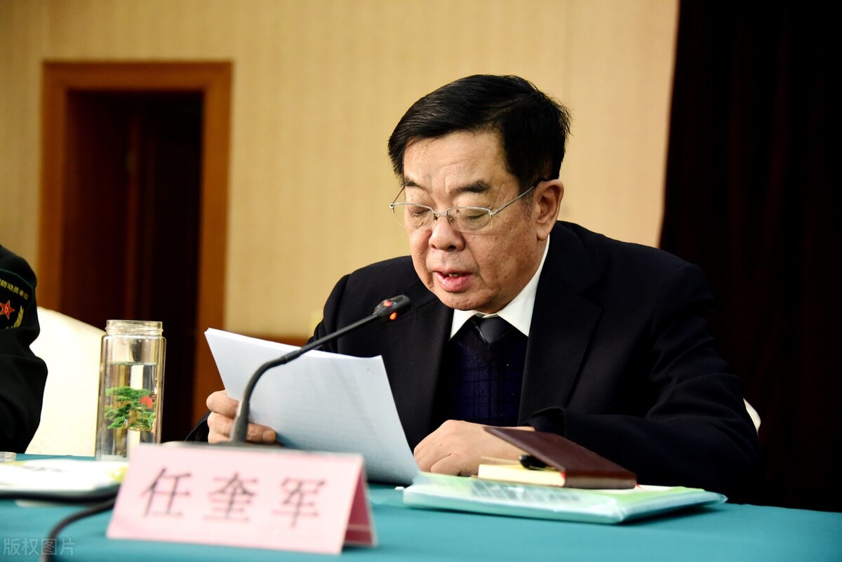 年末的经典句子年终总结应该写什么