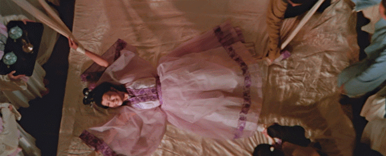 香港的第一风月片是变红的时候。