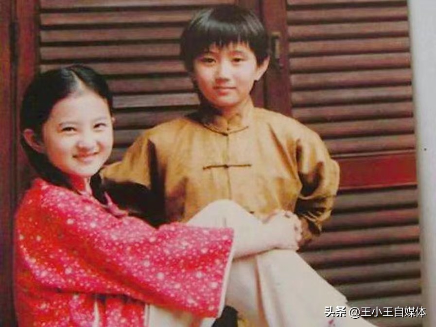 《血色浪漫》18年演员差距大，女主成了一线演员，女二却一直不火