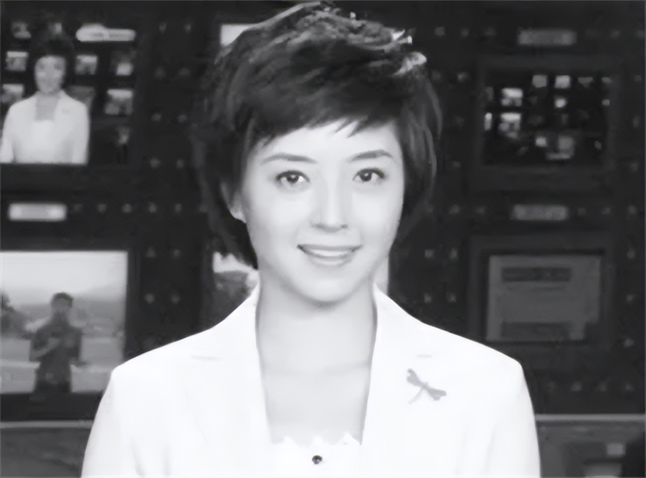 15年四川女主播因内急溺亡，现场只剩一只高跟鞋，土地上明显抓痕