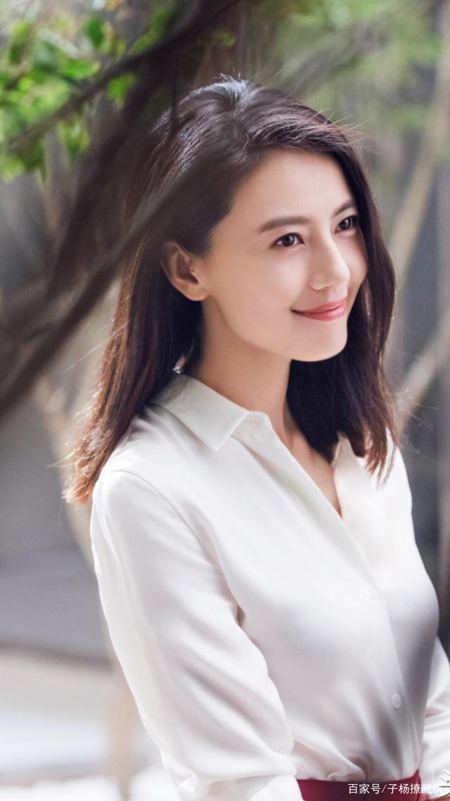 女神高圆圆,优雅知性散发温润气质