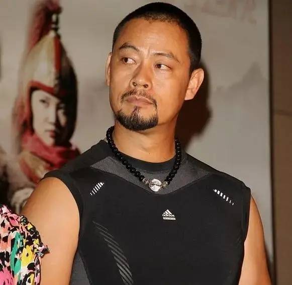 梦之约2》节目中,现年60岁的张凯丽被女子速滑世界冠军叶乔波叫"队长"