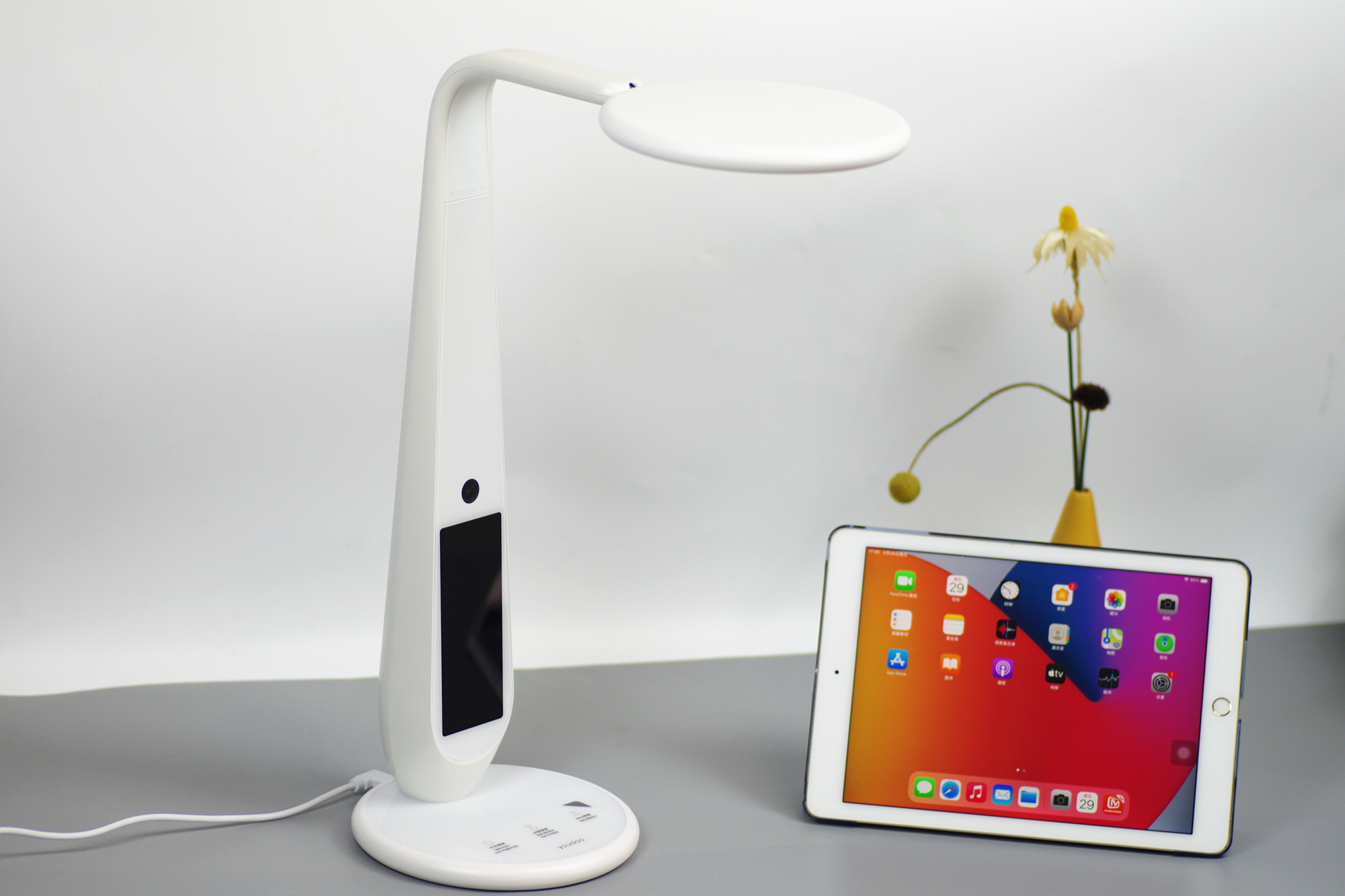 1999元的有道智能学习灯值得入手吗？真实体验分享