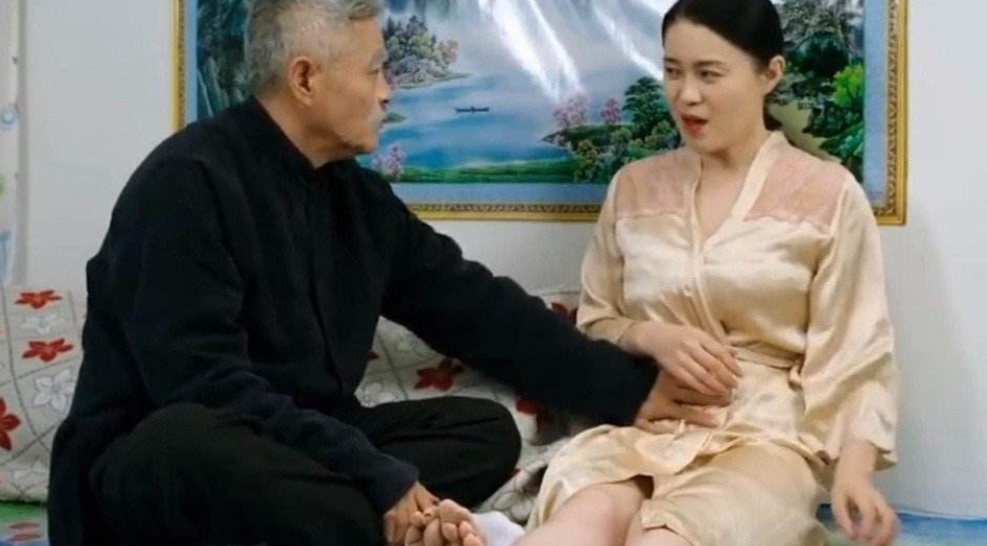 关婷娜：被郭德纲调侃心胸广，39岁未婚，我和赵本山是清白的