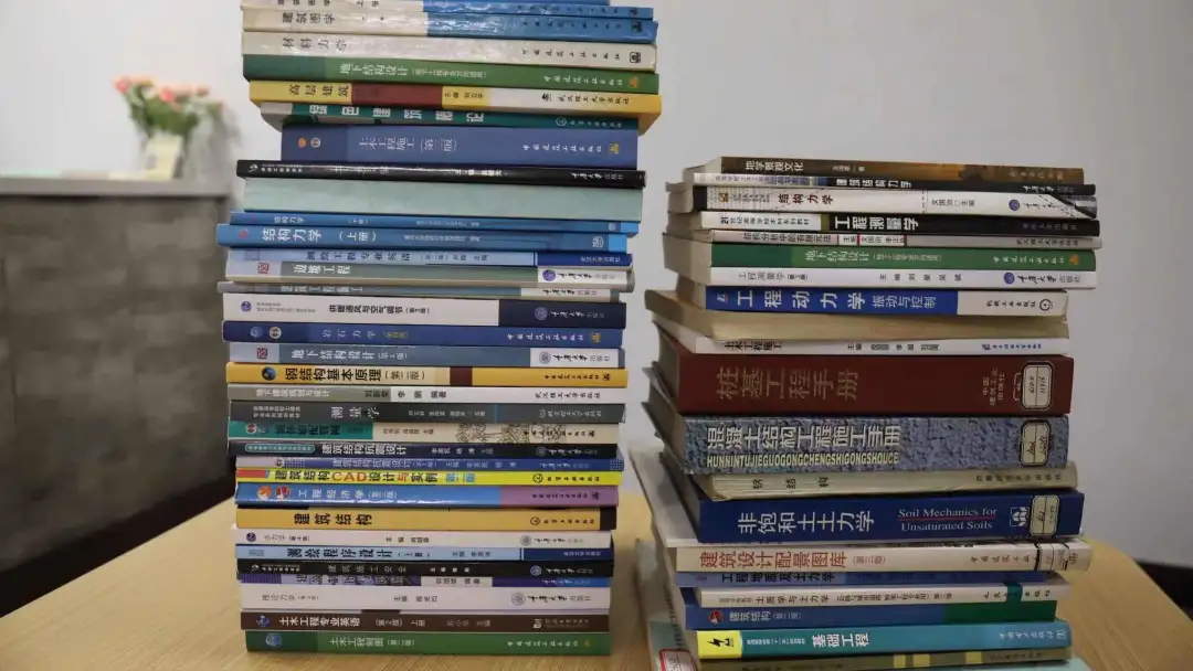 喜讯!重庆大学土木工程学院获评首届“全国教材建设先进集体”称号