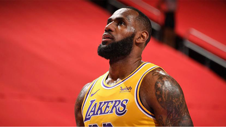 NBA今日五大热点新闻排行榜：球星动态、交易传闻、比赛结果等最新资讯汇总