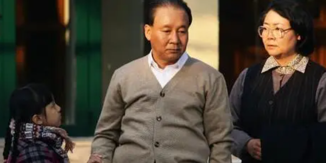 2013年邓小平影片开拍，女儿看后提出一意见：拍得好但有一点问题