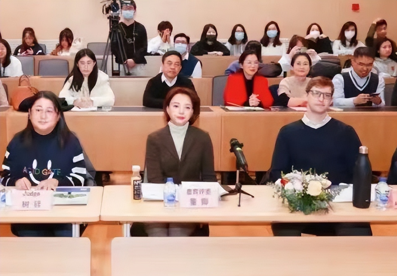 董卿老公失联半年收违规警示函后，公司负责人首度回应其最新动向