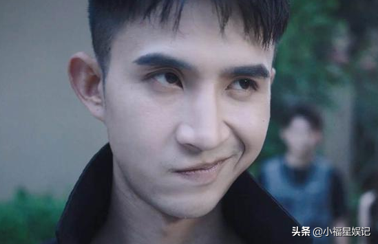 盘点“歪嘴杀”的13位明星，个个惊艳到糖分超标，帅到心坎里了