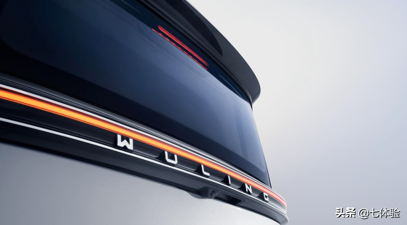 首款全球车，五菱AirEV两种轴距支持快充，全面碾压Mini EV