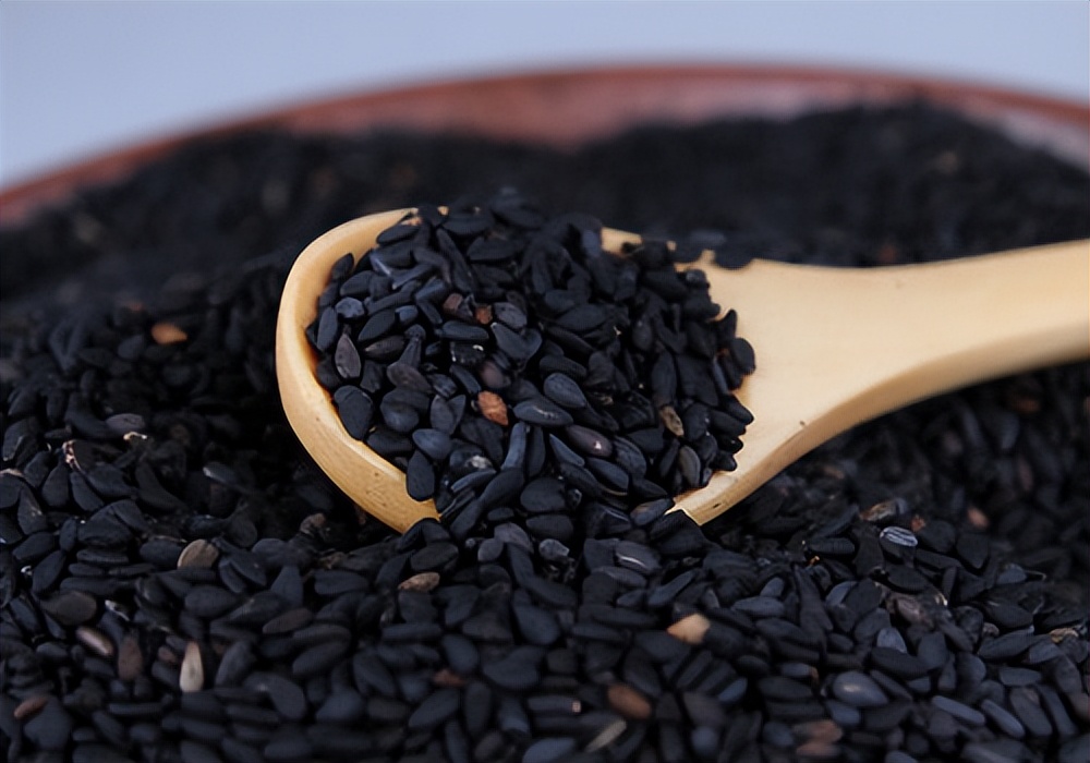 血虚会加快衰老的速度，但吃大枣补不了血，而是选择2种常见食物