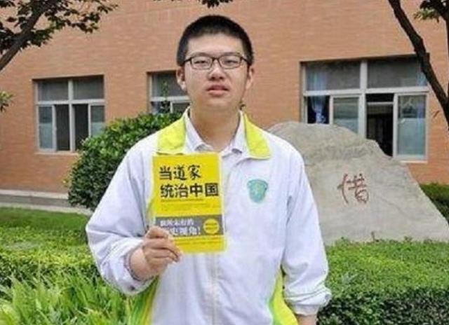 天才少年16岁出版专著，距高考百天时跳楼，遗言：未来没有吸引力