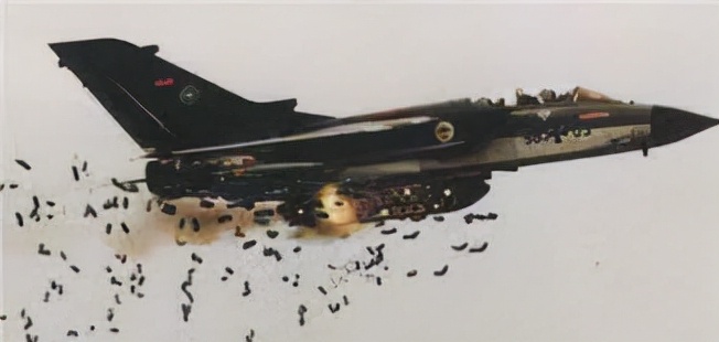 �̵�ȫ����ǿ������ÿһ�������ƹ�֮����������ֻ�������ϰ�