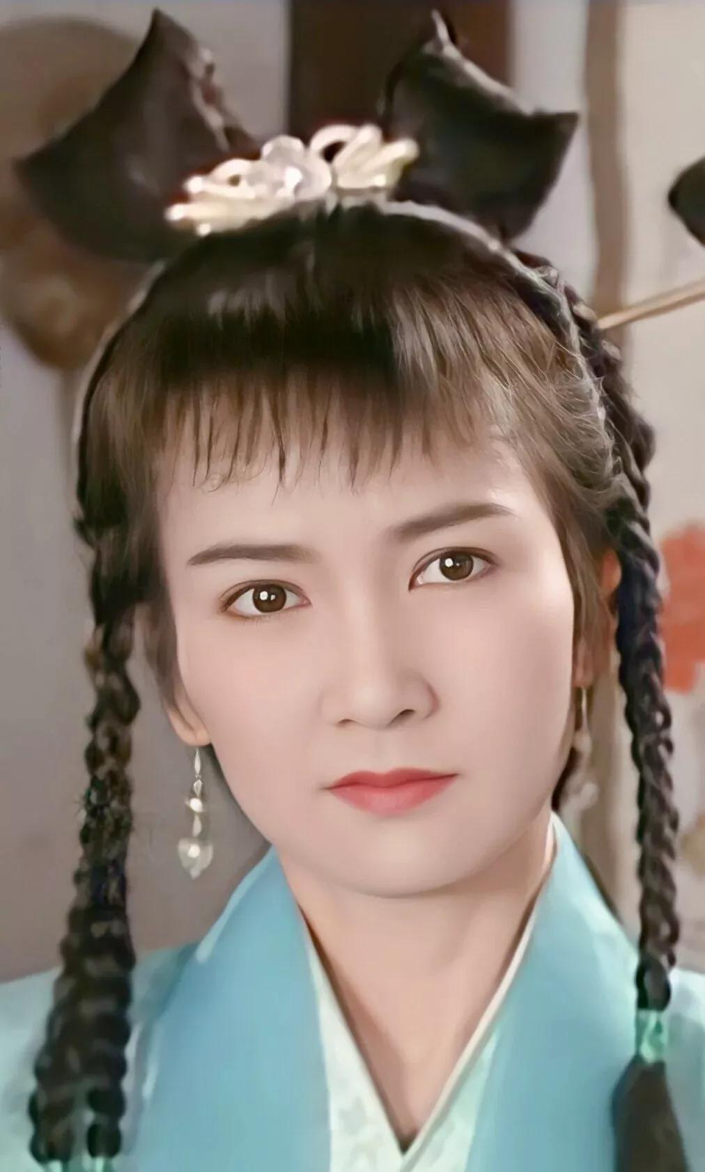 陈美琪版的小青太美，太可爱了