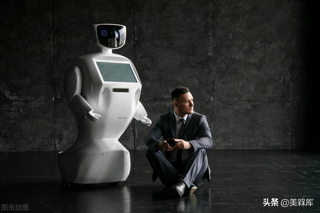 马斯克：会有一些强大的公司从中国诞生