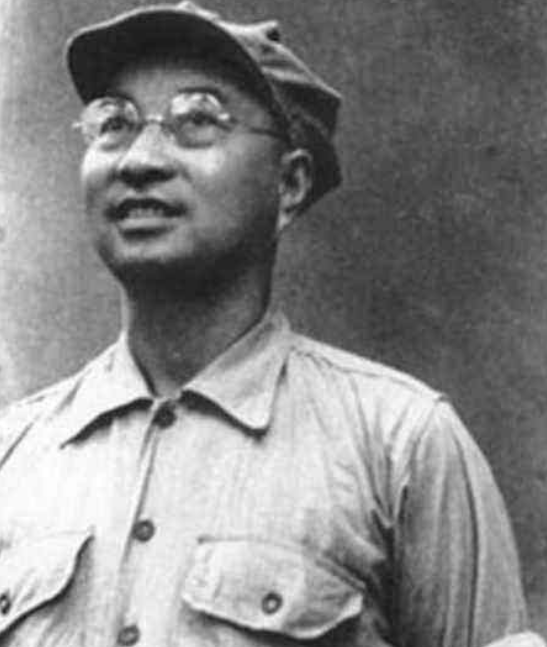 1950年胡志明到我国搬救兵，毛主席问他要多少兵，胡：我只要陈赓