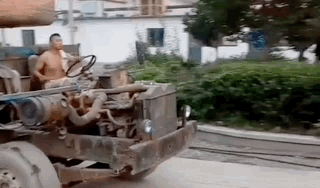 見到村里的拖拉機(jī)，就明白了改裝車的盡頭