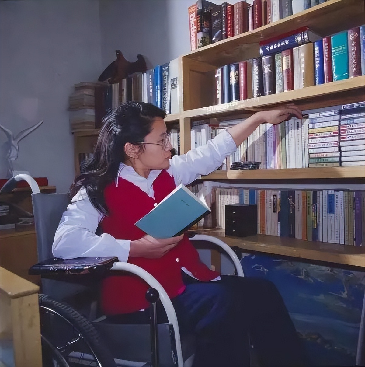 张海迪：5岁截瘫被医生断言活不过27岁！现年过六旬仍在发光发热