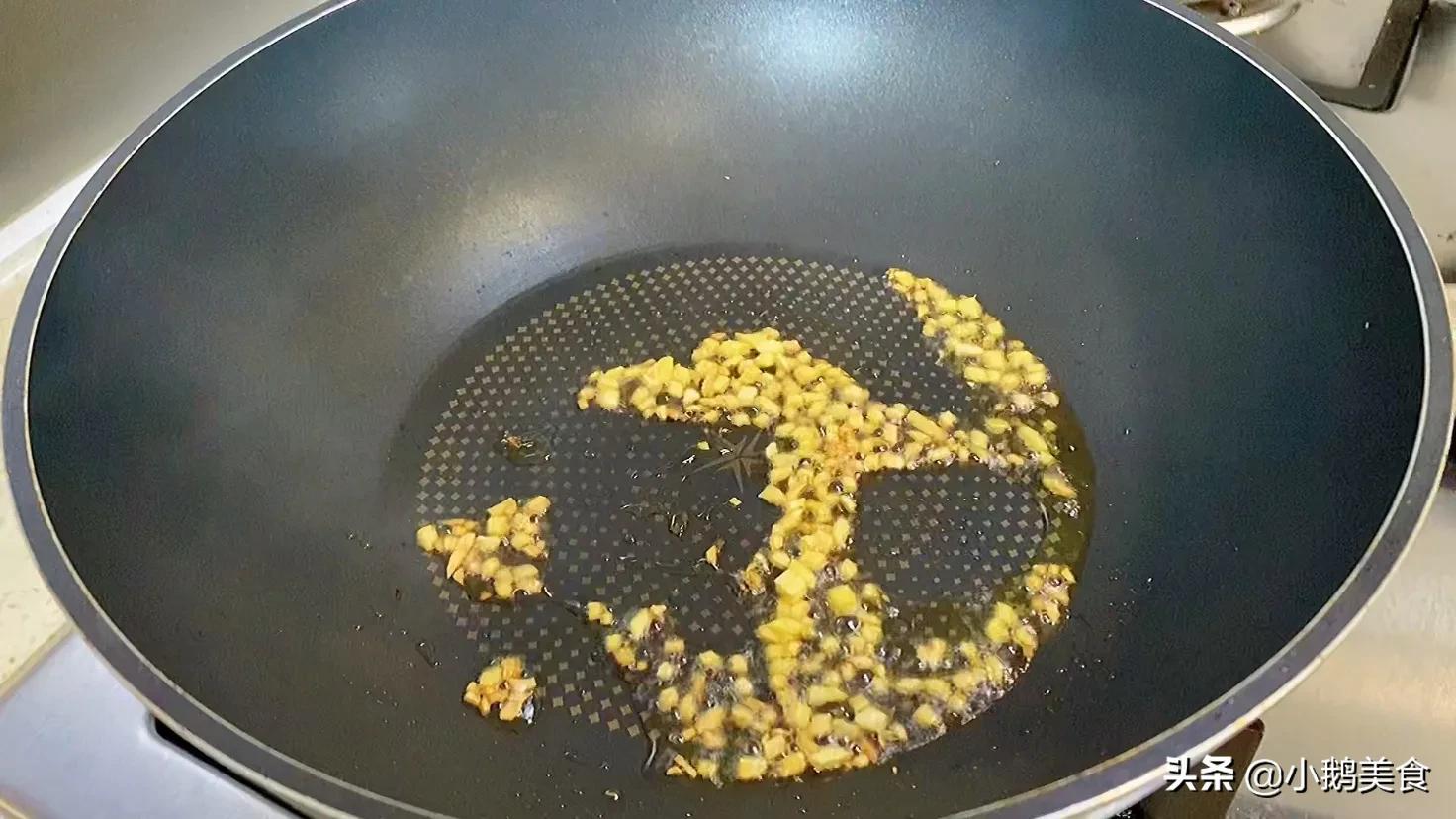 多吃芝麻好处多，教你懒人做法，做一次吃一月，简单营养又解馋